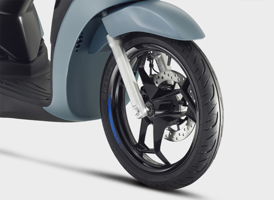 Piaggio Liberty 125 S Close Up 1920X1440 Ruota Ant 2