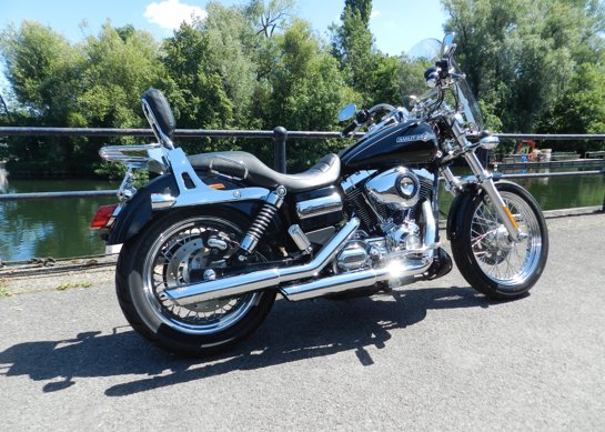 Harley Super Glide Custom FXDC 